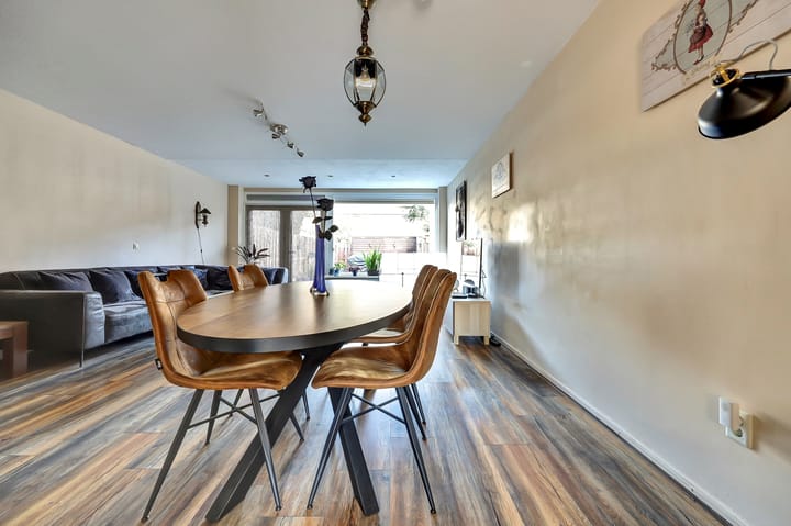 Photo 12 of Agaatlaan 21