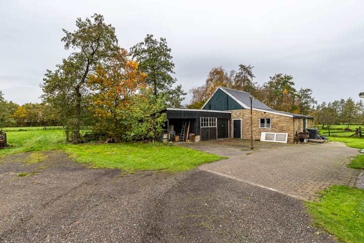 Foto 25 van Inialoane 96