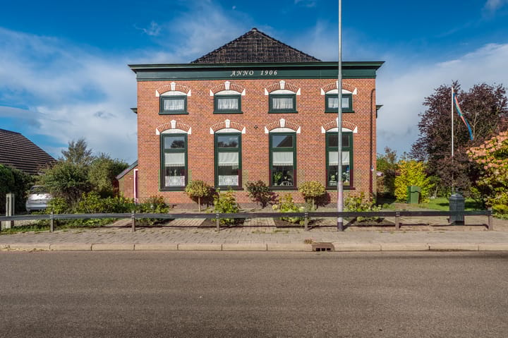 Photo 18 of Hoofdweg 82