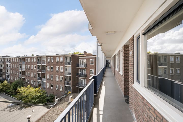 Photo 4 of Stadhoudersplein 65