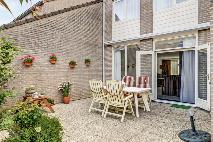 Photo 34 of Prof. Rommehoek 20