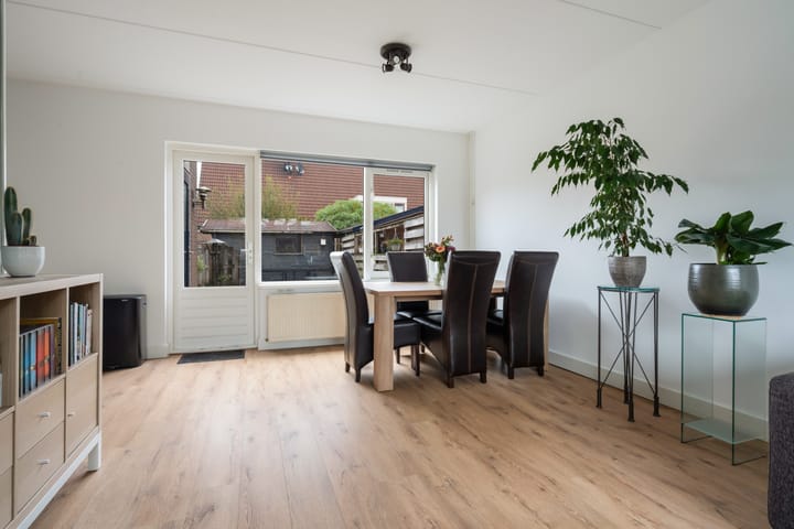 Foto 12 van Paardebloemweide 1