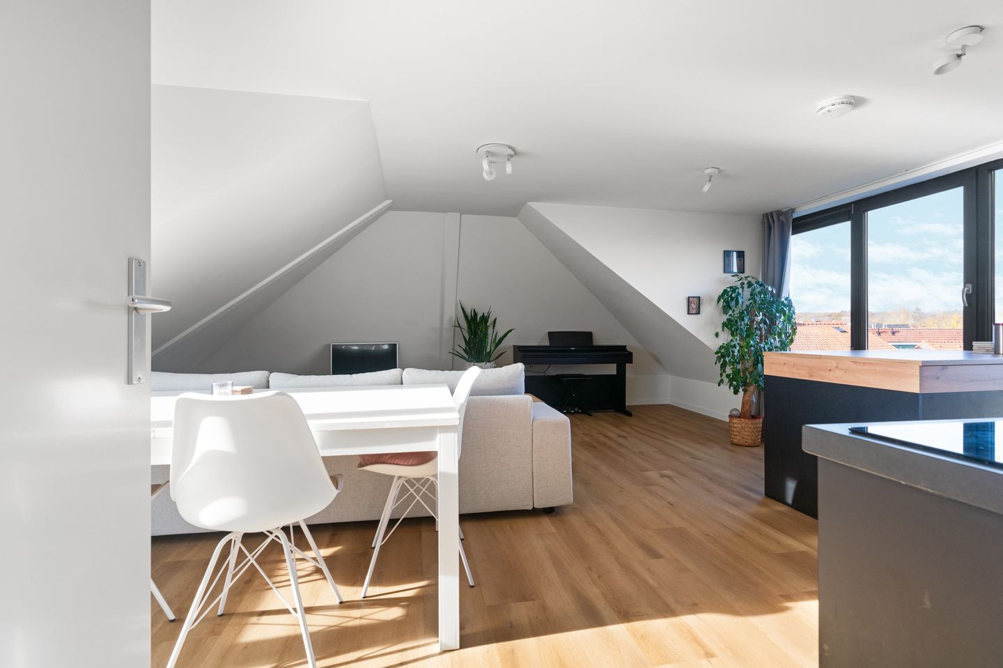 Foto 10 van Willemstraat 42-A9