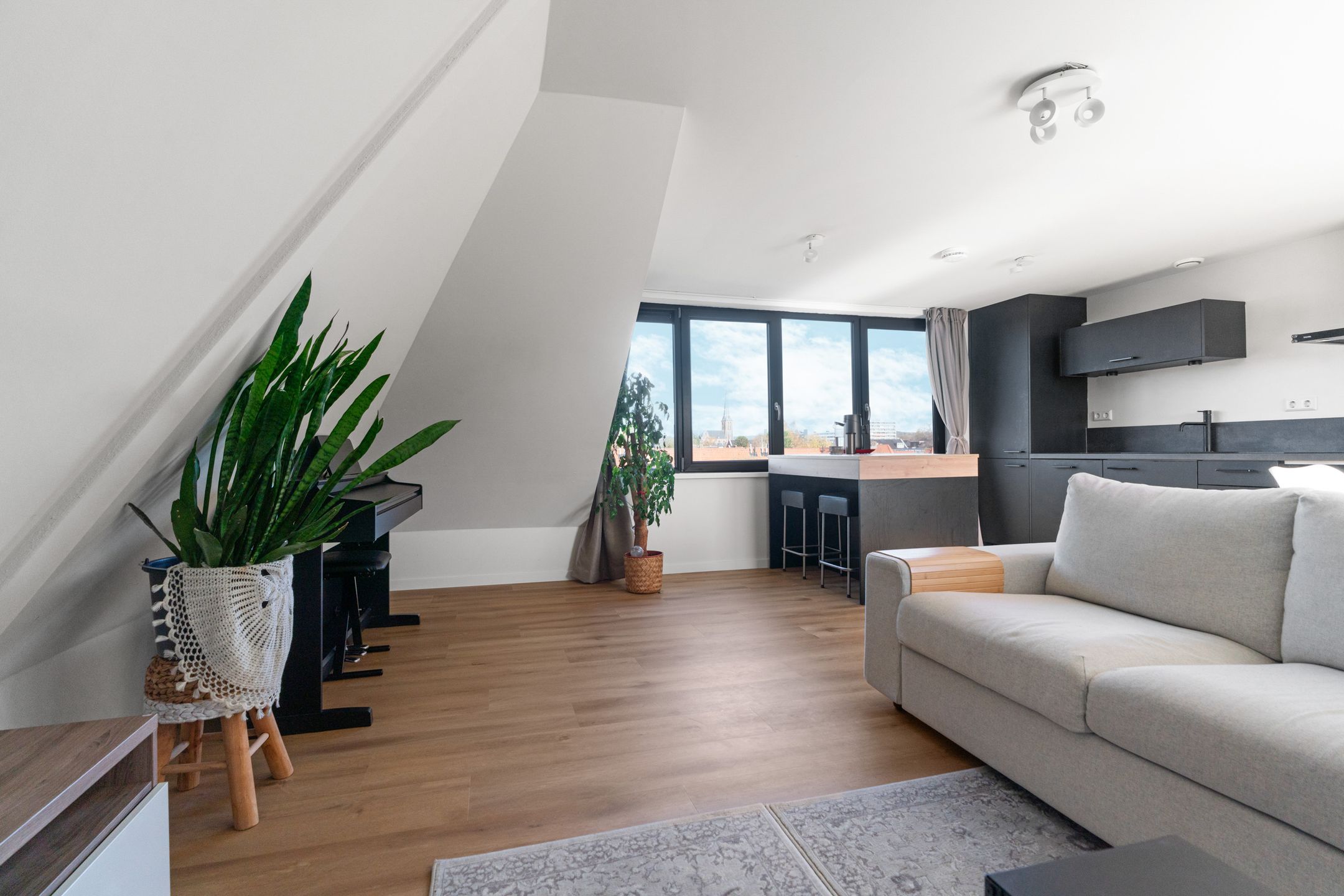 Foto 15 van Willemstraat 42-A9