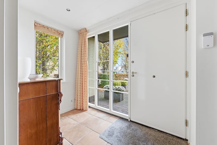 Photo 12 of Karper 4