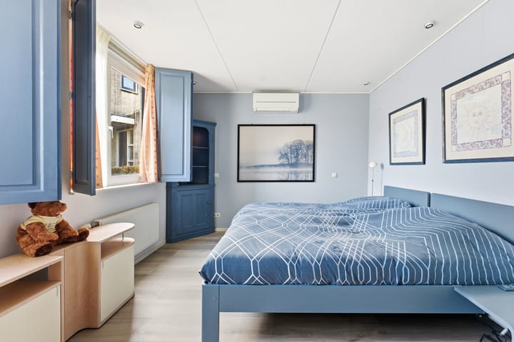 Photo 15 of Karper 4