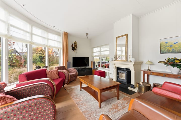 Photo 22 of Karper 4