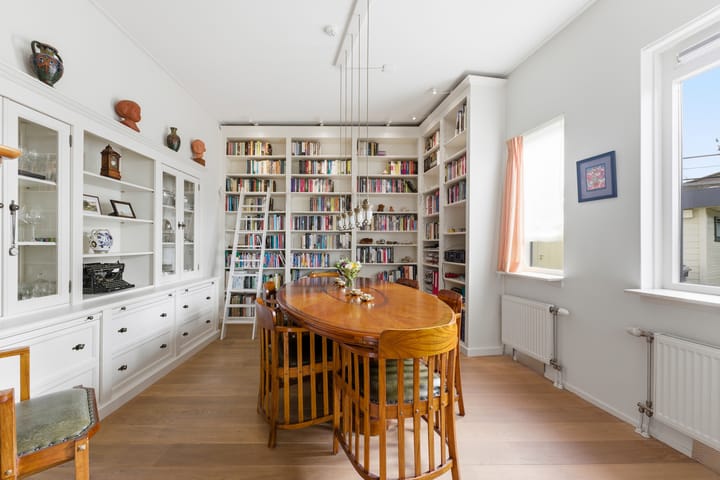 Photo 25 of Karper 4