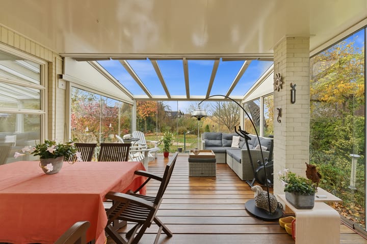 Photo 48 of Karper 4