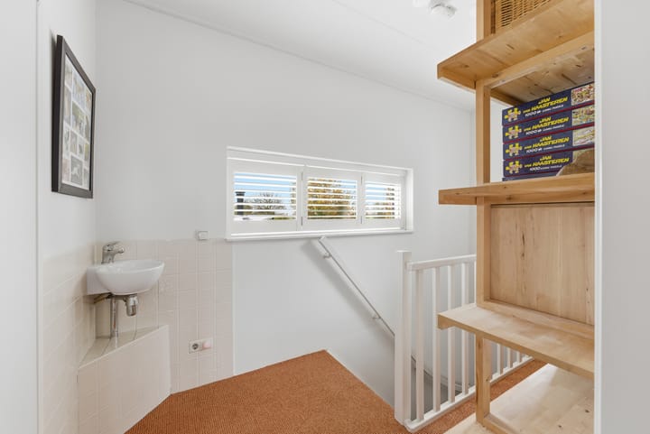 Photo 52 of Karper 4