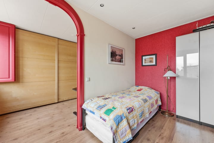 Photo 55 of Karper 4