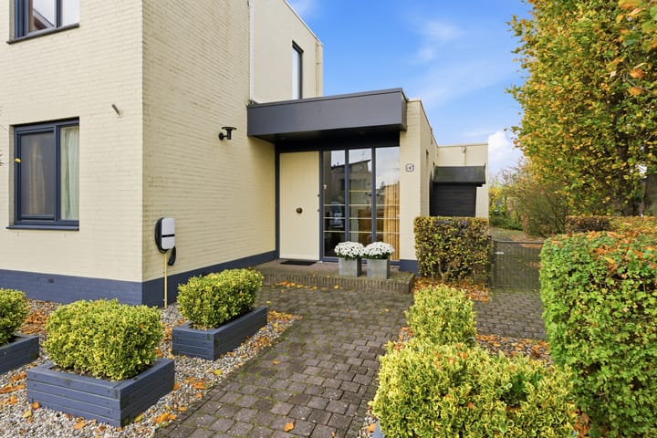 Photo 60 of Karper 4