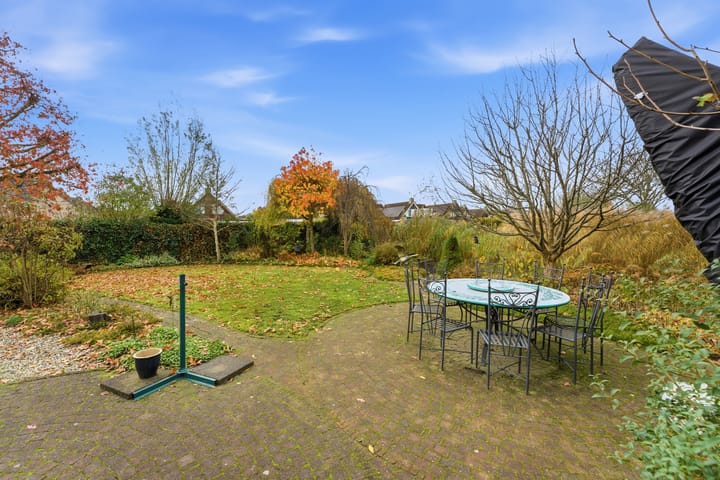 Photo 65 of Karper 4