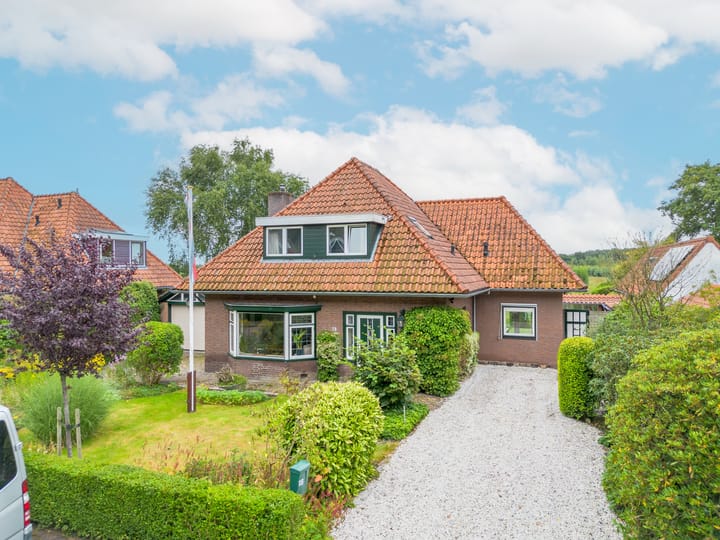 Photo 4 of Schutterhoeflaan 18