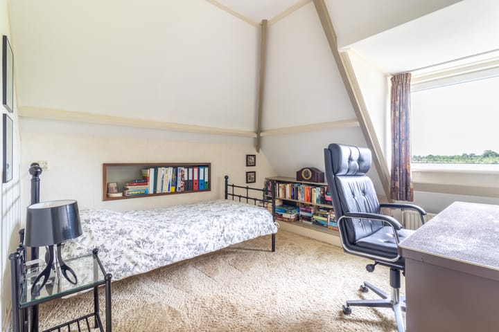 Photo 13 of Schutterhoeflaan 18