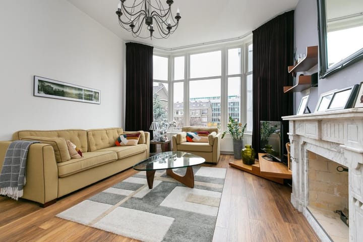 Photo 4 of Emmastraat 65