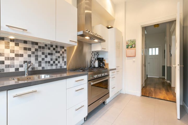 Photo 22 of Emmastraat 65