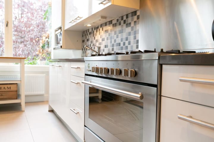 Photo 24 of Emmastraat 65