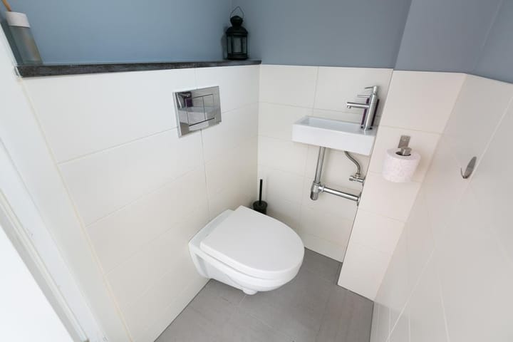 Photo 38 of Emmastraat 65