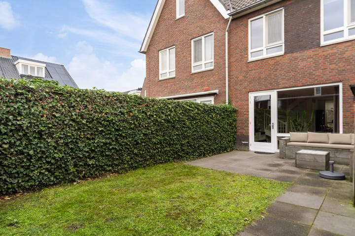 Photo 34 of Korenaar 10