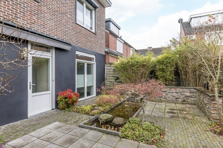 Photo 32 of Rozenstraat 24