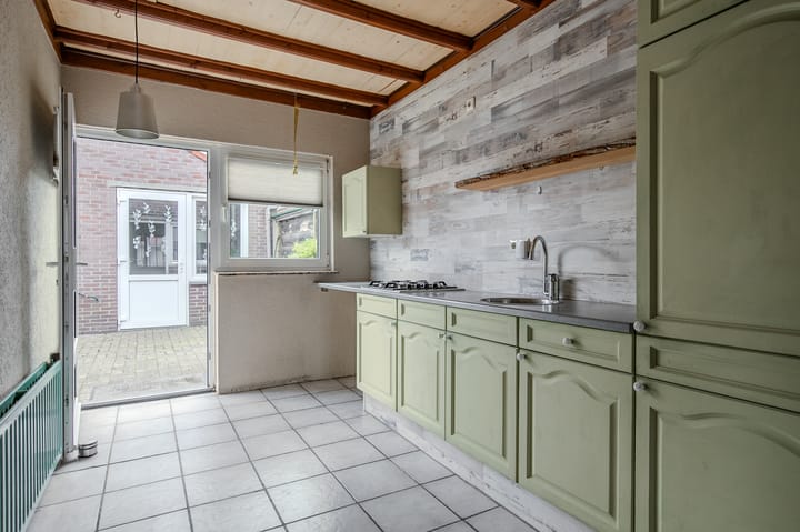 Foto 5 van Esdoornstraat 17