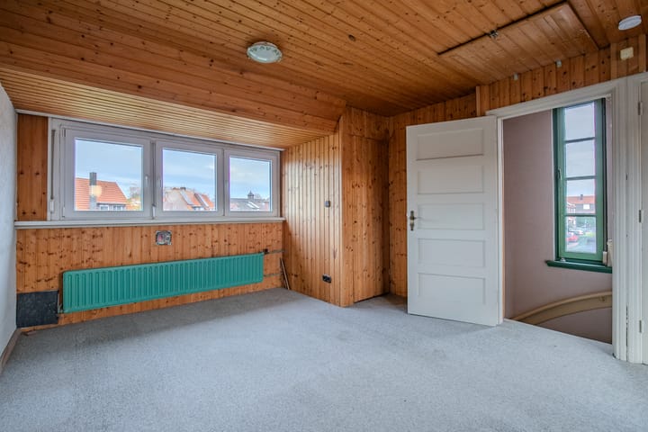 Foto 8 van Esdoornstraat 17