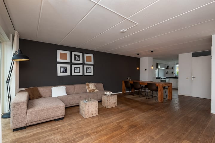 Foto 5 van Klaproos 28