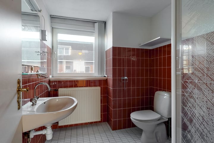 Photo 15 of Graaf Janstraat 41