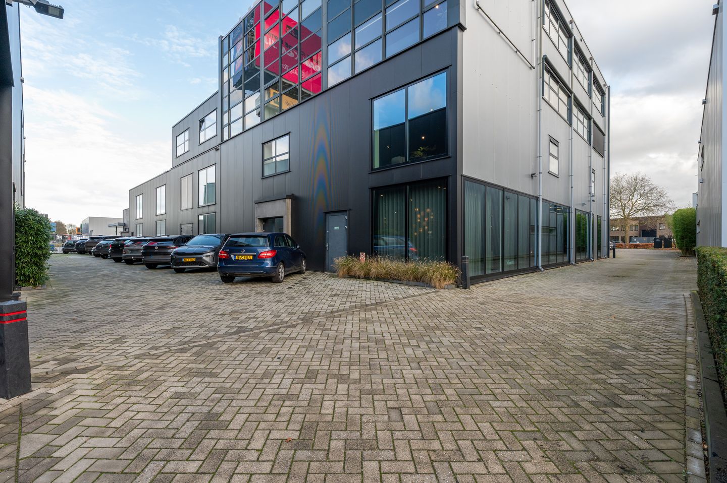 View photo 4 of Anthonie Fokkerstraat 33-B