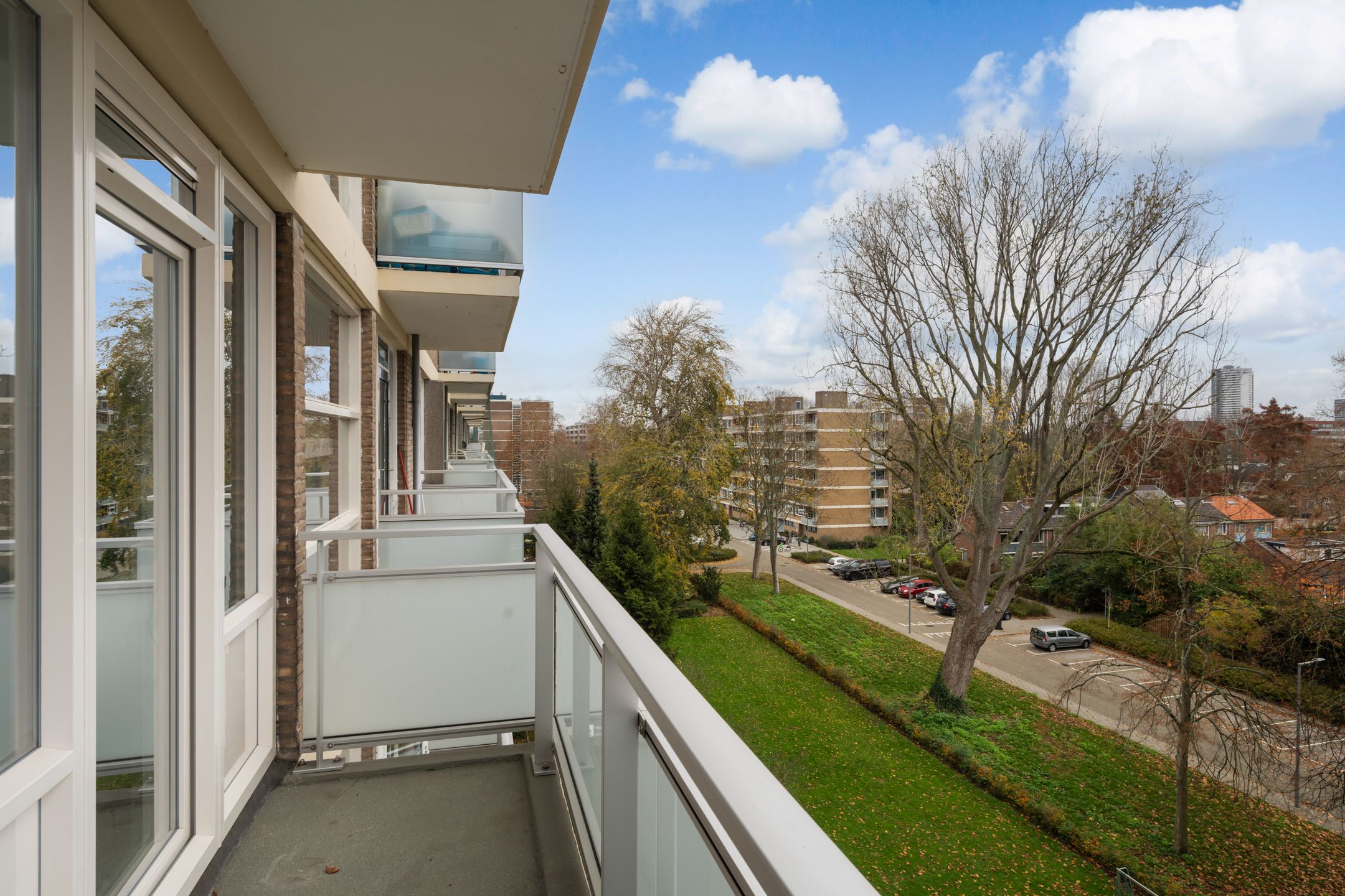 Photo 24 of Van der Helmstraat 476