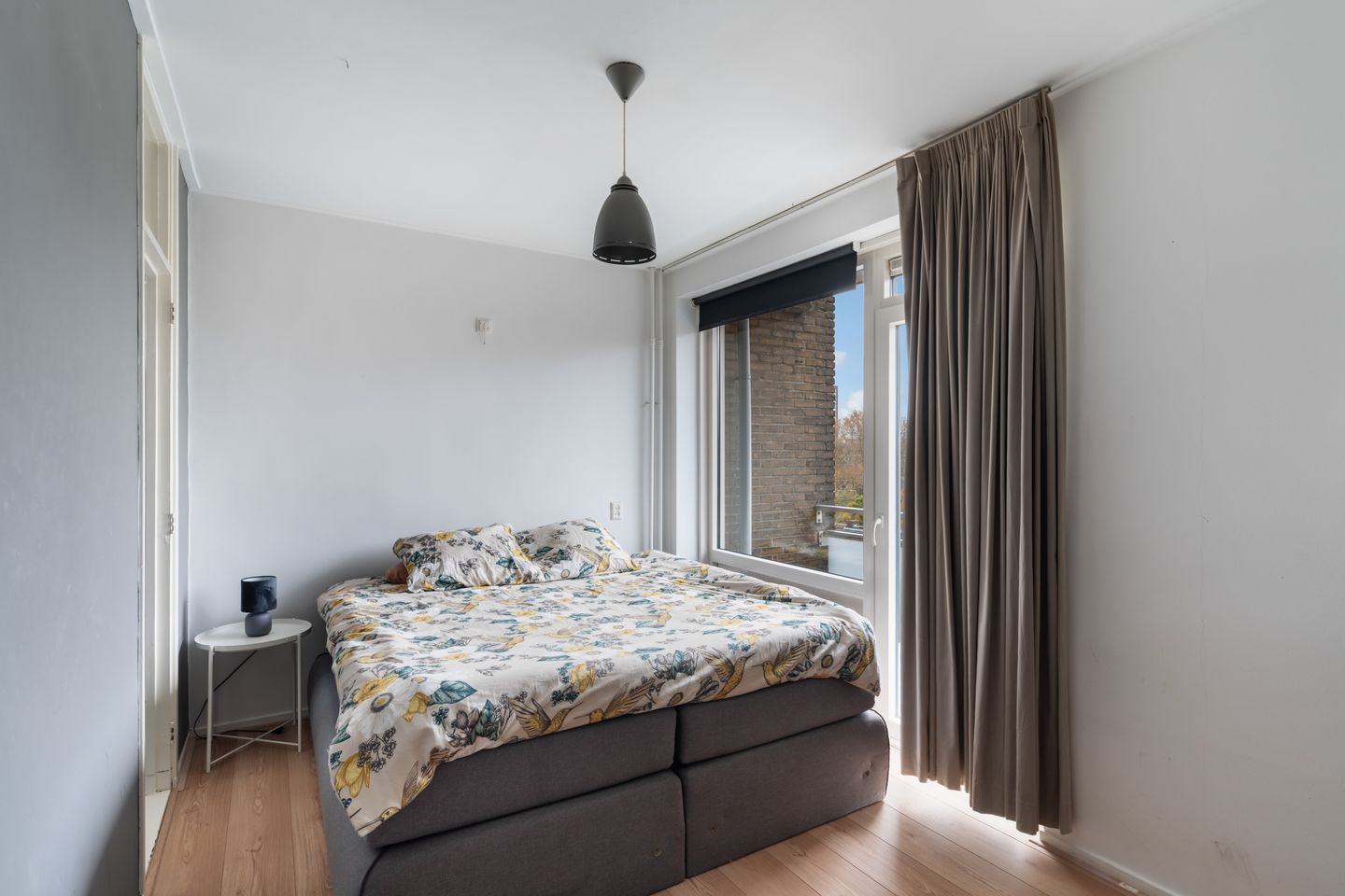 Photo 29 of Van der Helmstraat 476