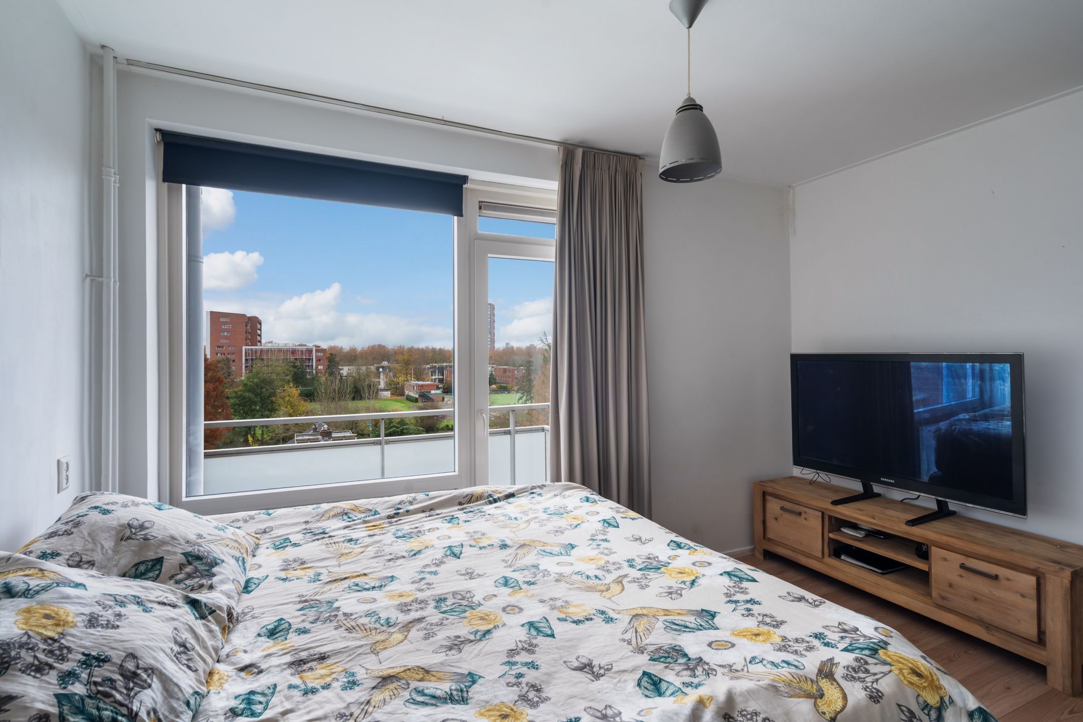 Photo 30 of Van der Helmstraat 476