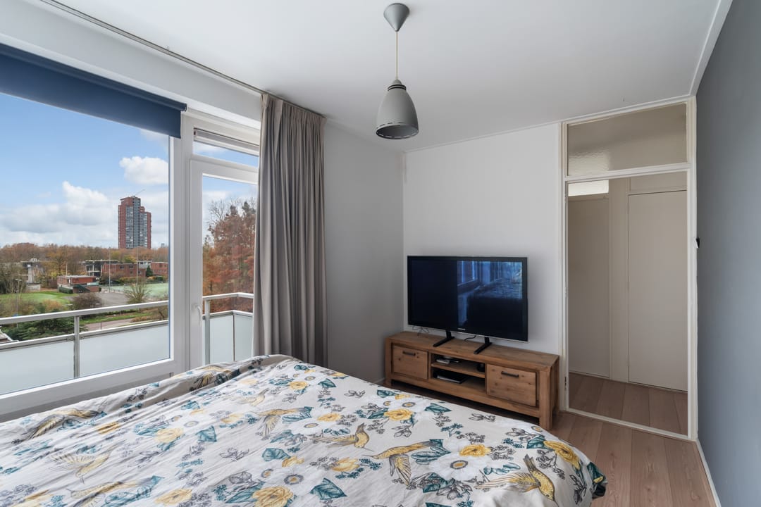 Photo 31 of Van der Helmstraat 476