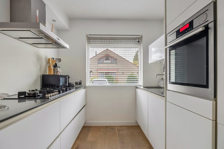 Photo 3 of Albert Verweystraat 14