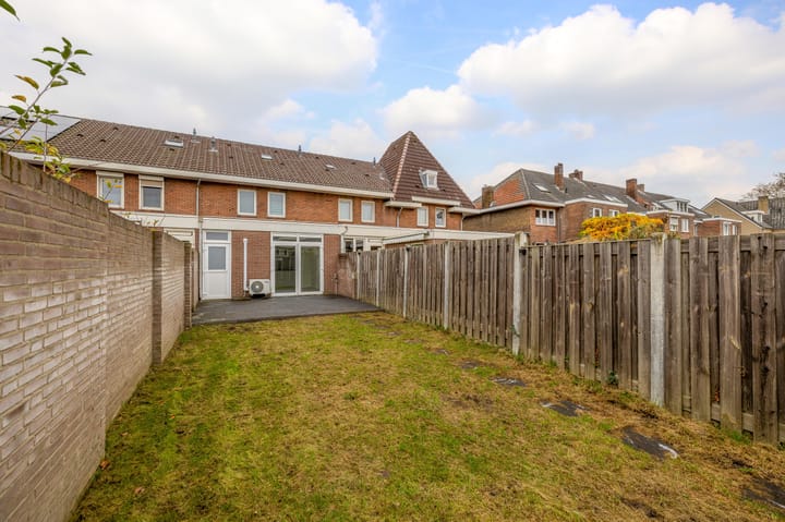 Foto 15 van Willemstraat 28