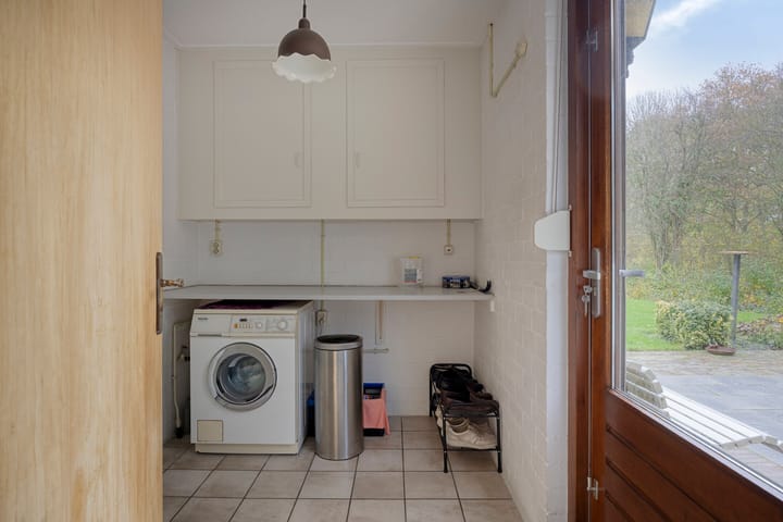 Foto 13 van Paauwenburgweg 40