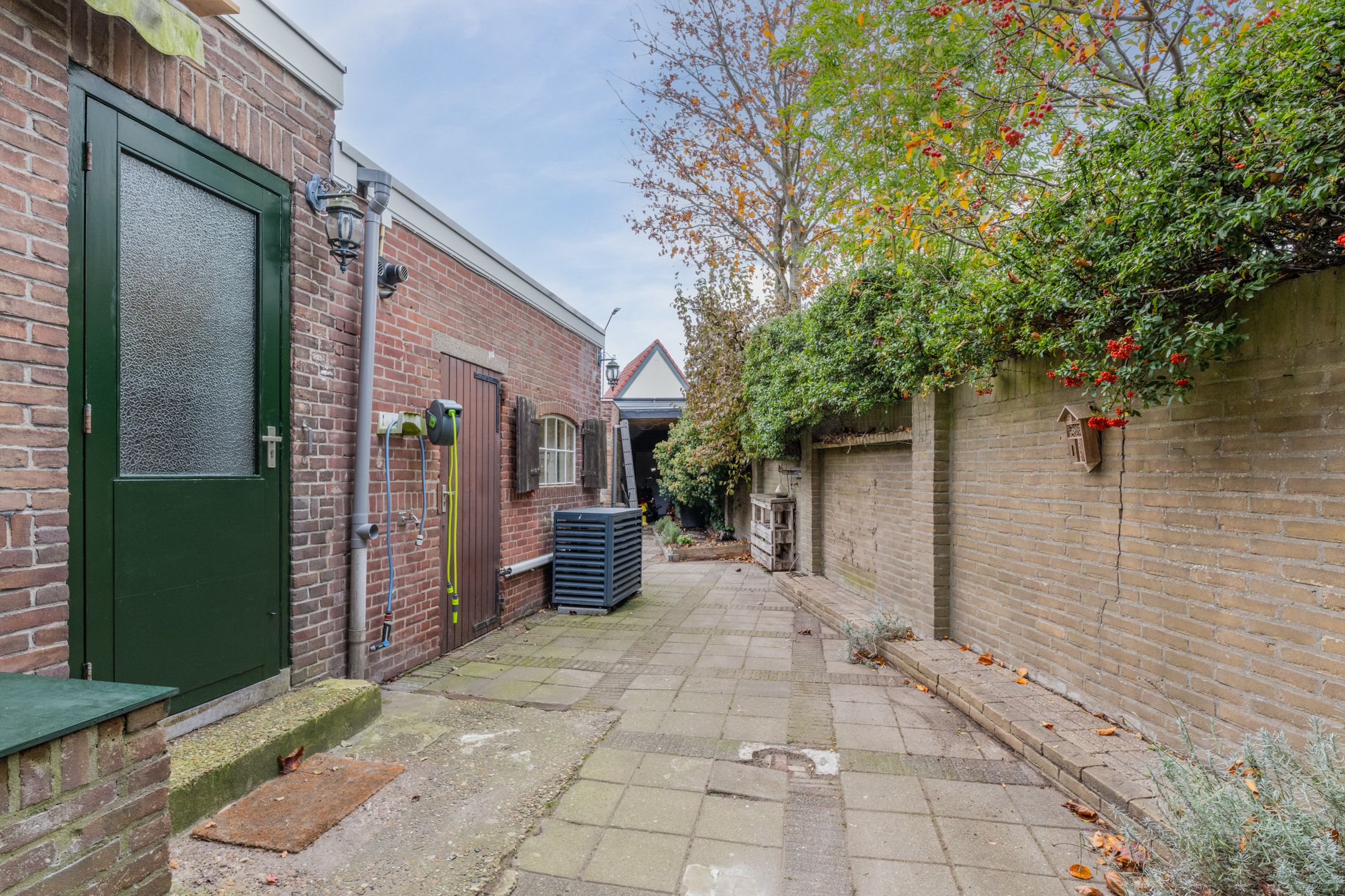 Foto 18 van Terheijdenseweg 227