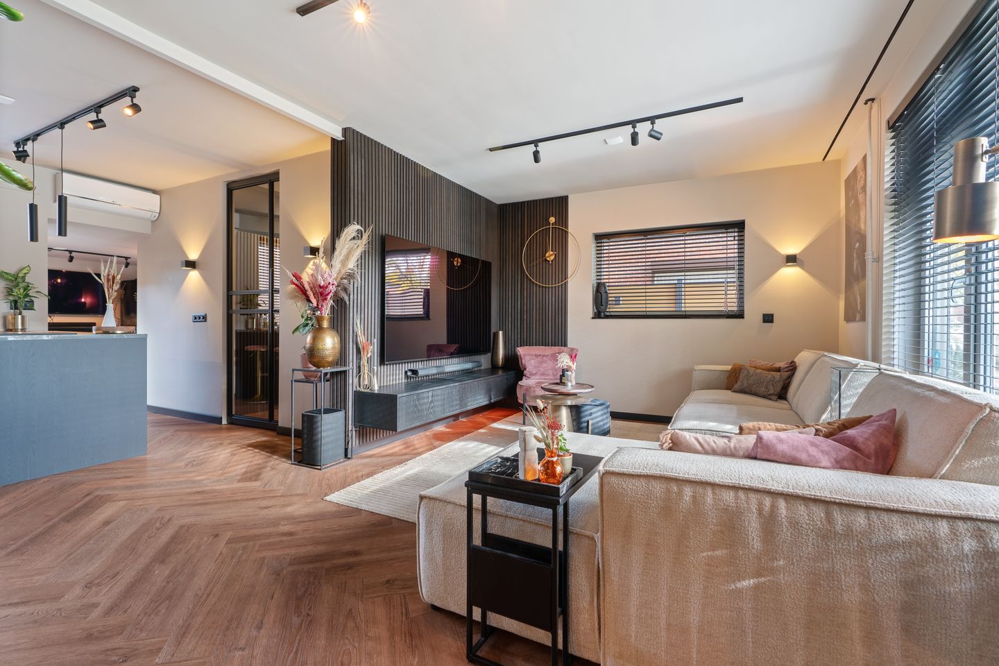 Photo 5 of Veldstraat 23