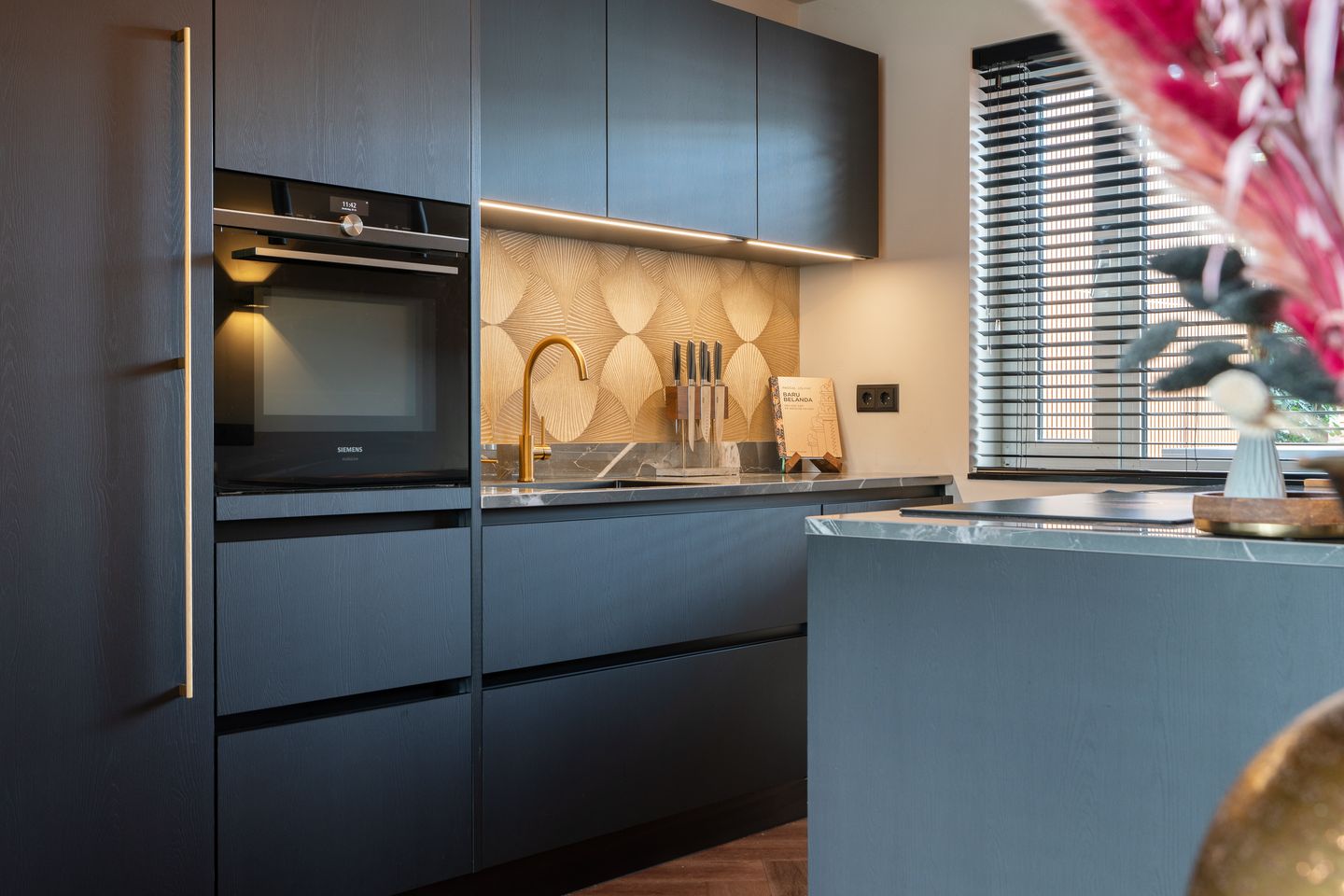 Photo 10 of Veldstraat 23