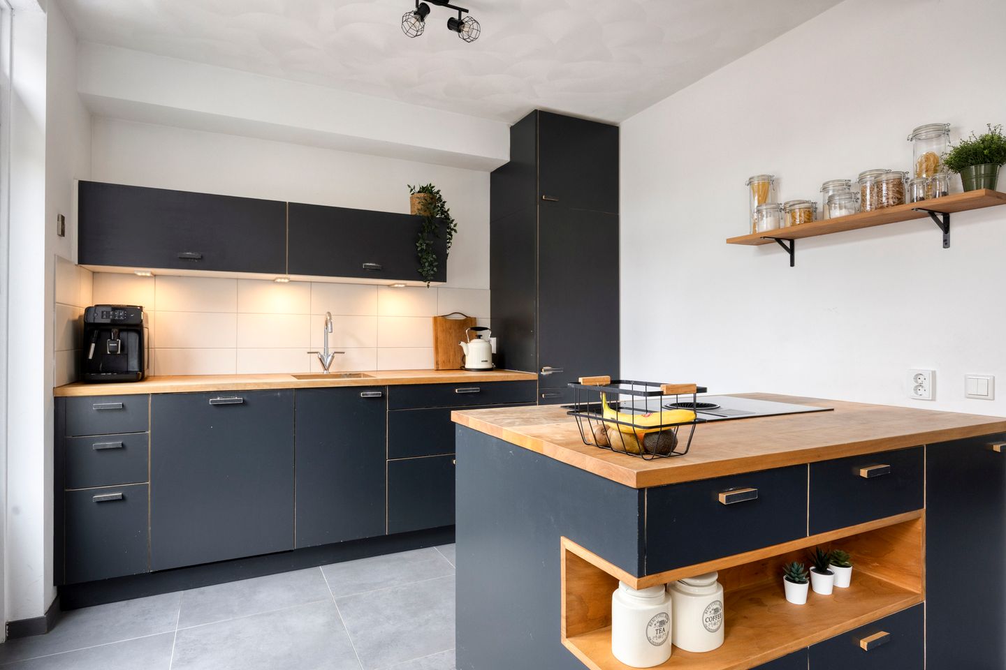 Foto 10 van Antoon Coolenstraat 12