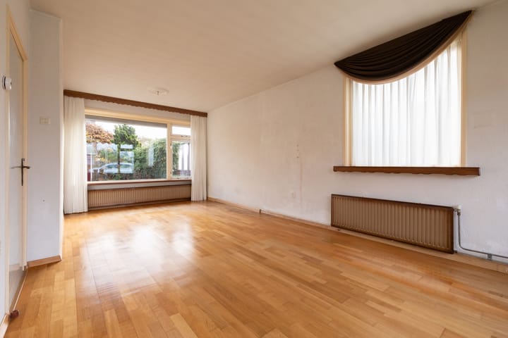 Photo 10 of Tesselschadestraat 2