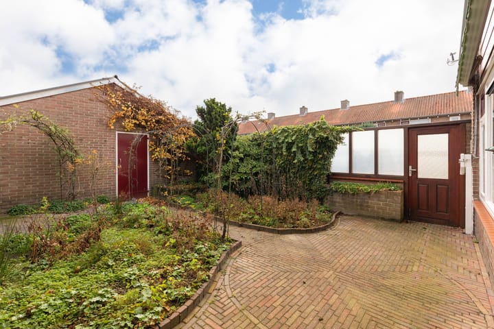 Photo 29 of Tesselschadestraat 2