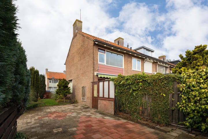 Photo 32 of Tesselschadestraat 2