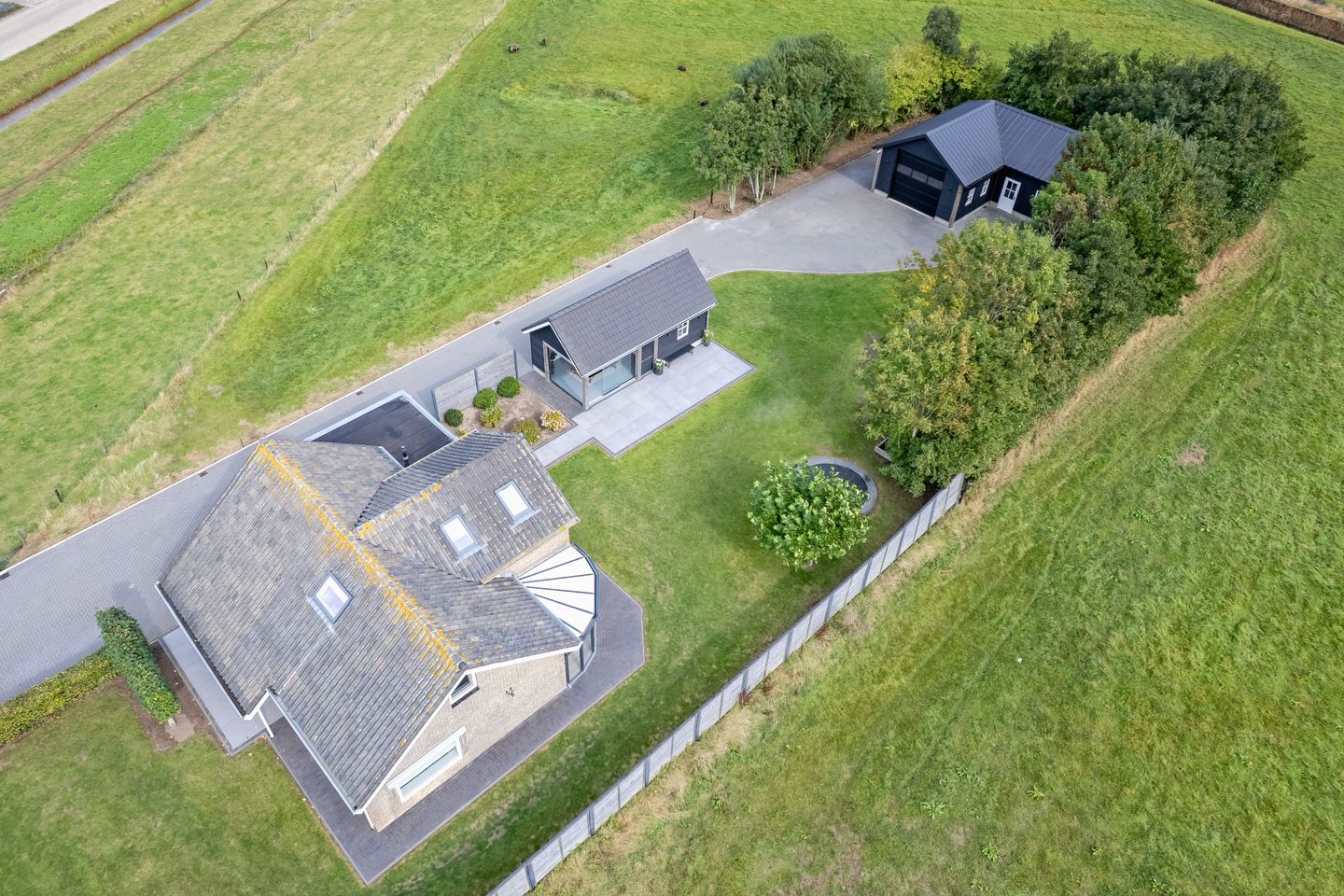 Foto 59 van Laagwaalderweg 10