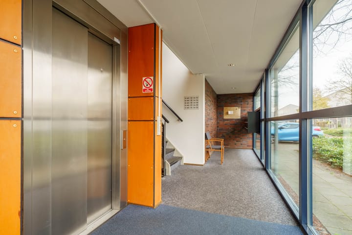 Photo 26 of Jacob van Ruysdaelstraat 142