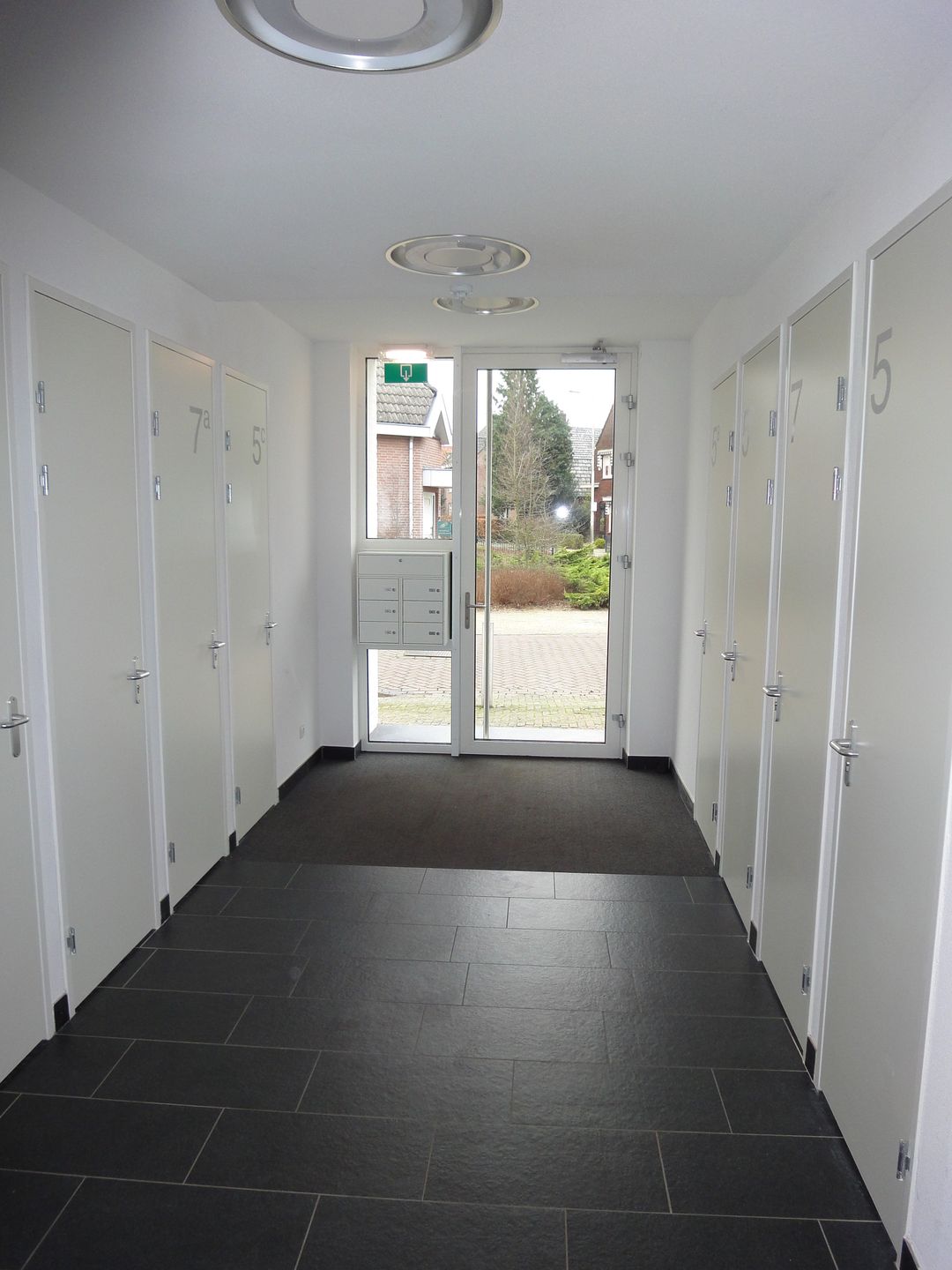 Foto 2 van Ellenaar 5-C