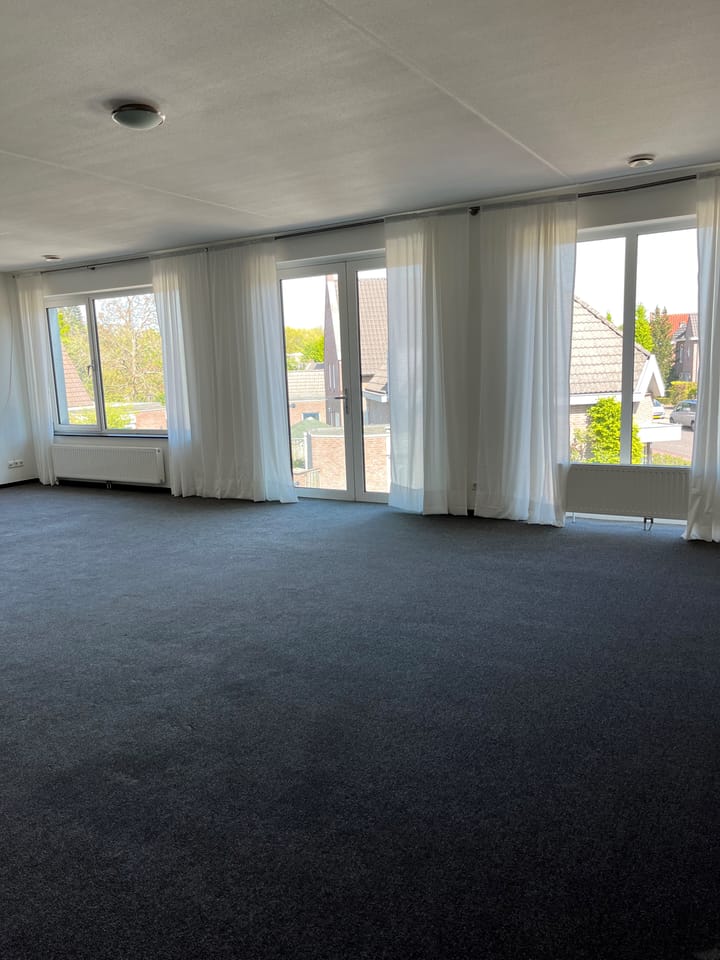 Photo 6 of Ellenaar 5-C