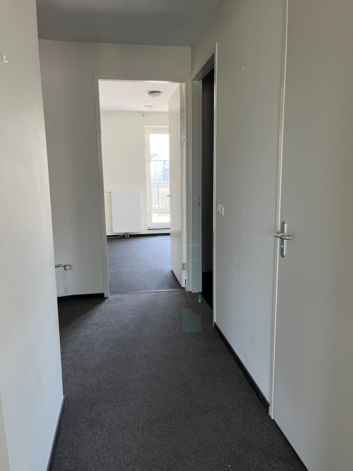 Photo 11 of Ellenaar 5-C