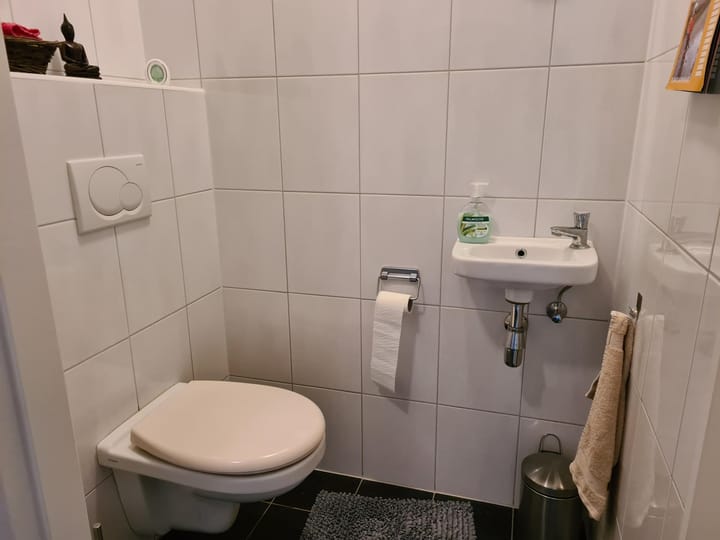 Photo 19 of Ellenaar 5-C